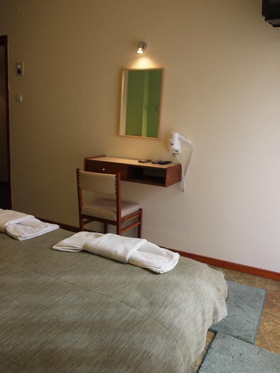 Noufara Hotel Kamena Vourla Exteriör bild