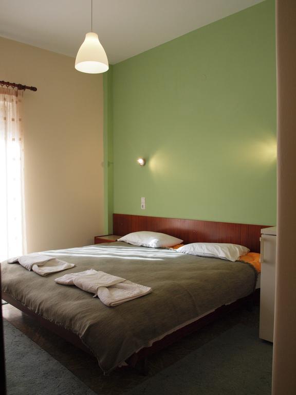 Noufara Hotel Kamena Vourla Exteriör bild