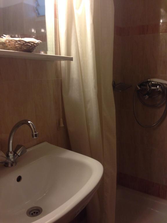 Noufara Hotel Kamena Vourla Exteriör bild