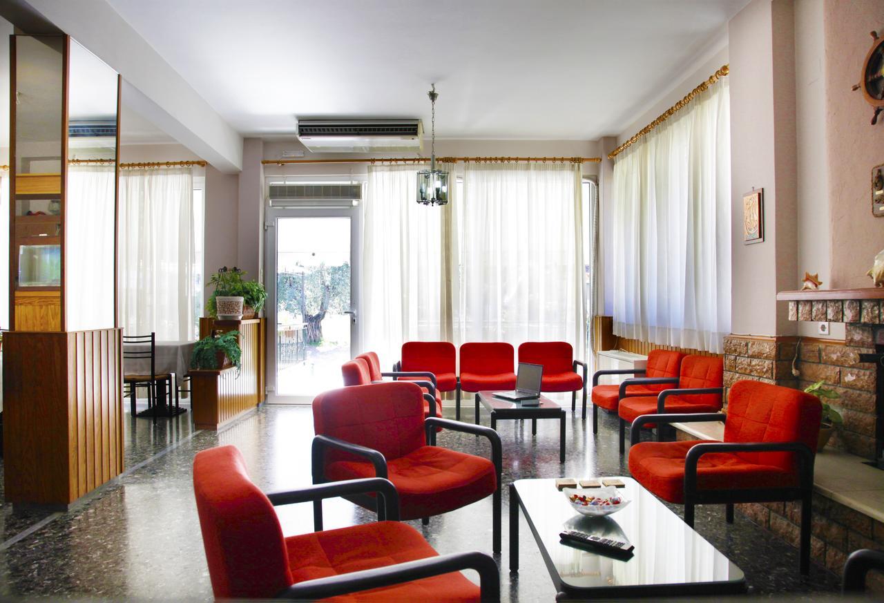 Noufara Hotel Kamena Vourla Exteriör bild